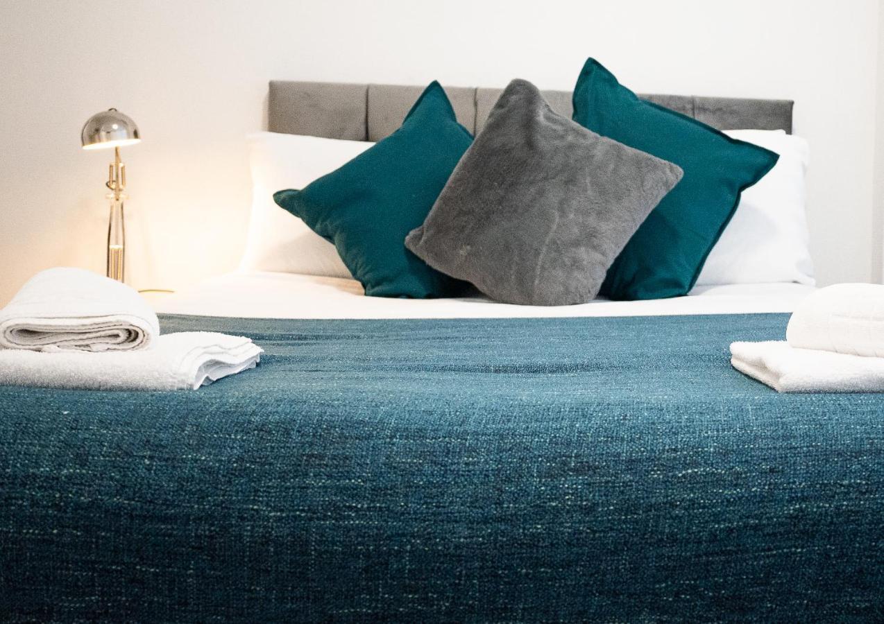 Elmo River Studios - 6 En-Suites In Wallasey - Easy Parking - Short And Long Stays Welcome Dış mekan fotoğraf