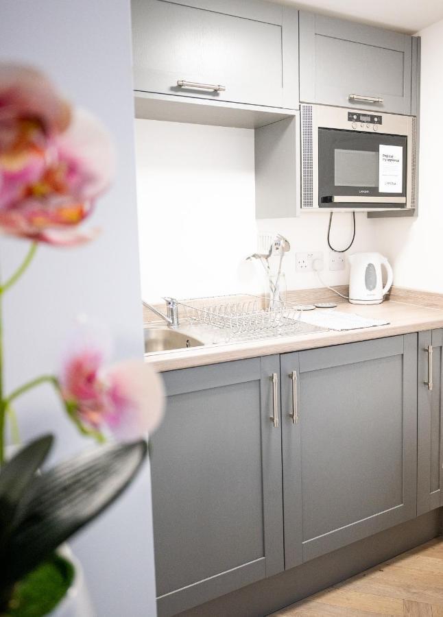 Elmo River Studios - 6 En-Suites In Wallasey - Easy Parking - Short And Long Stays Welcome Dış mekan fotoğraf